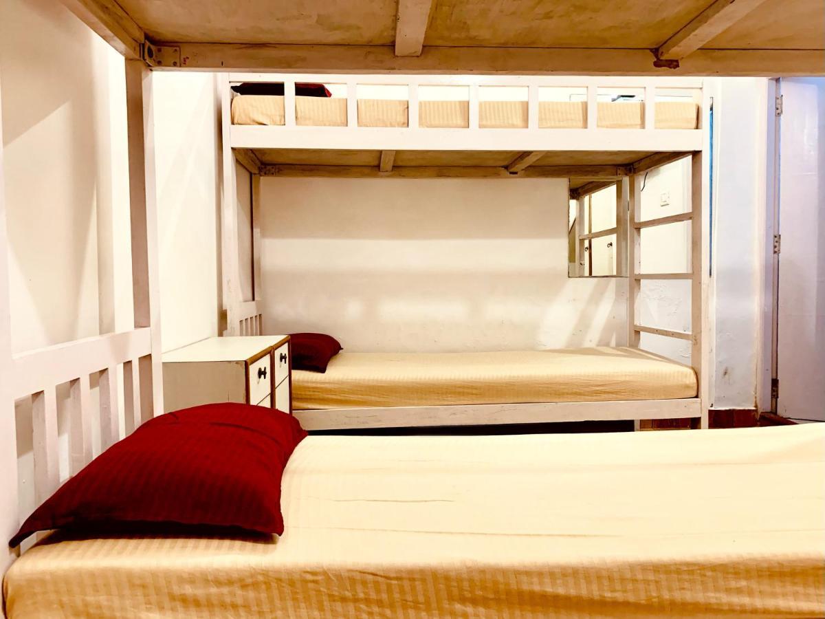 Easy Hostels 帕纳吉 外观 照片