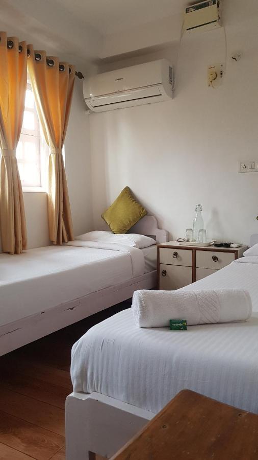 Easy Hostels 帕纳吉 外观 照片